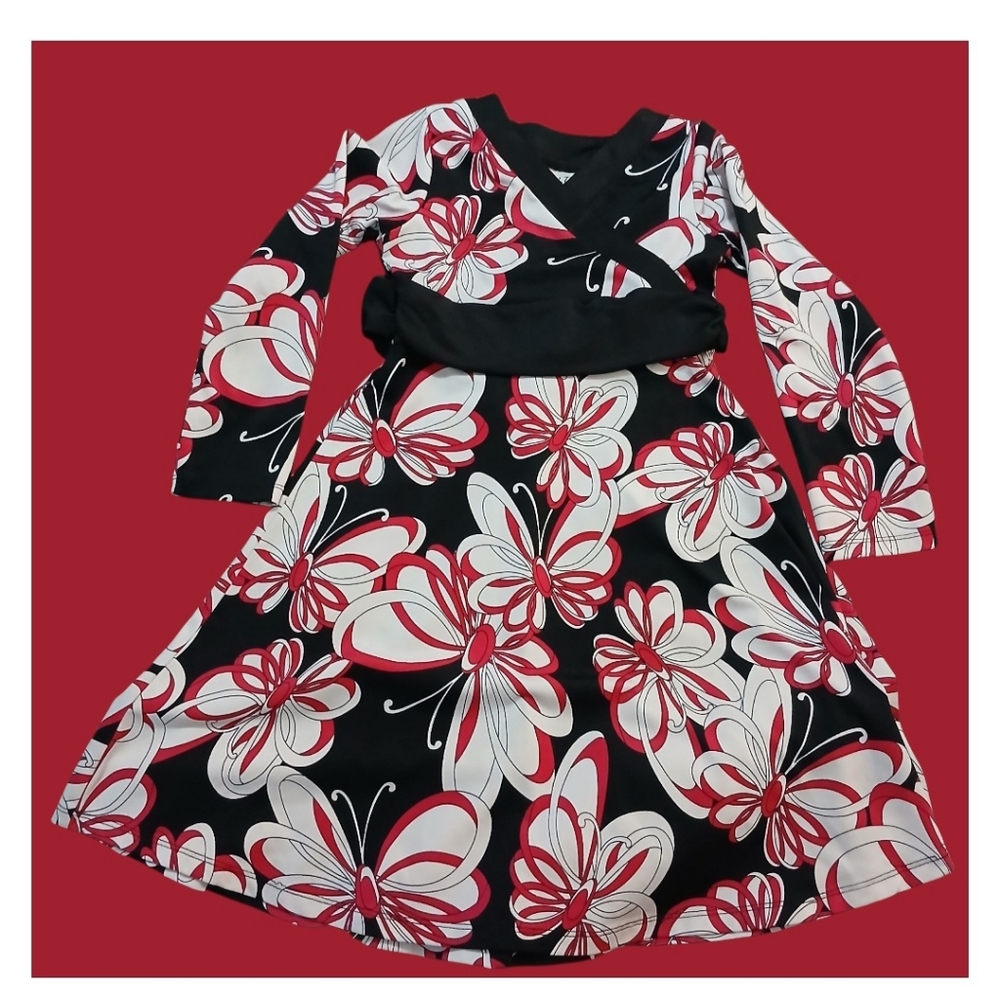 Pre-loved Girls Floral Black and Red Dress.